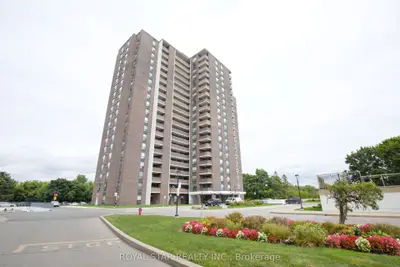 1535 Lakeshore Road E 1607, Mississauga, On L5e 3e2