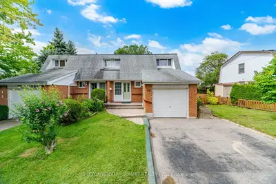 Semi-Detached in Mississauga