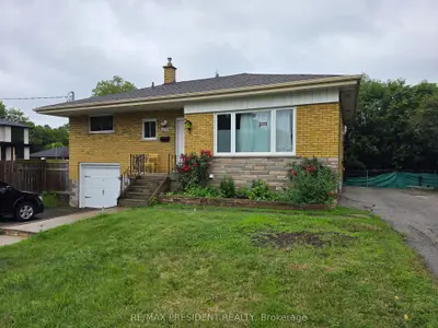 Detached in Burlington