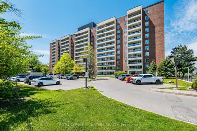 25 Four Winds Drive 405, Toronto, On M3j 1k8