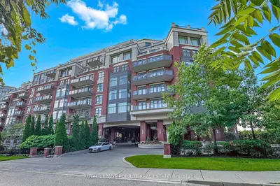 Condo Apartment in Toronto