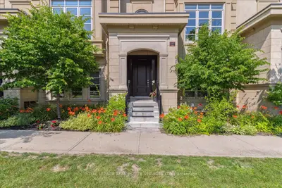 257 Hanover Street, Oakville, On L6k 0h3