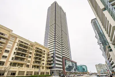 Condo Apartment in Mississauga