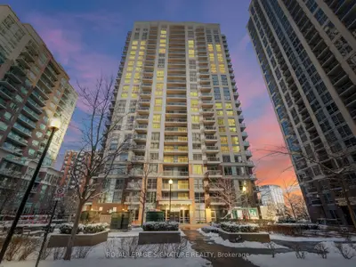 Condo Apartment in Toronto