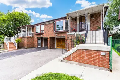 20 Zealand Road, Toronto, On M9r 3w4