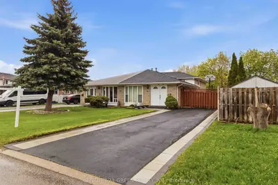 74 Davenport Crescent, Brampton, On L6t 3l6