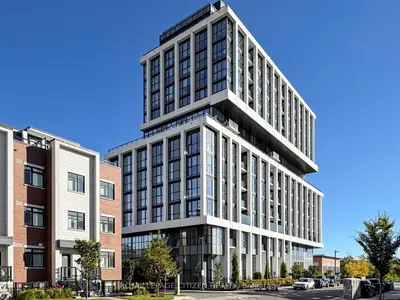 1063 Douglas Mccurdy Comm 104, Mississauga, On L5g 0c5