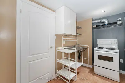 26 Glencastle Square Basement, Brampton, On L6s 2h8
