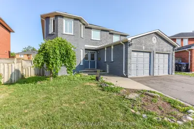 8 St Mark Place, Brampton, On L6x 3w5