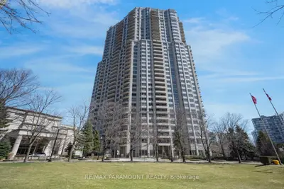 Condo Apartment in Mississauga
