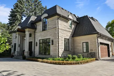 1342 Nocturne Court, Mississauga, On L5h 2l8