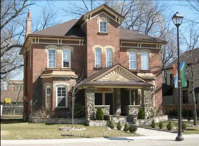 Semi-Detached in Brampton