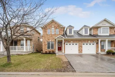 Semi-Detached in Milton