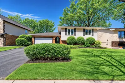 Detached in Oakville
