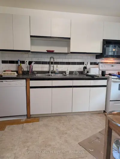 40 Flamingo Crescent, Brampton, On L6t 2g5
