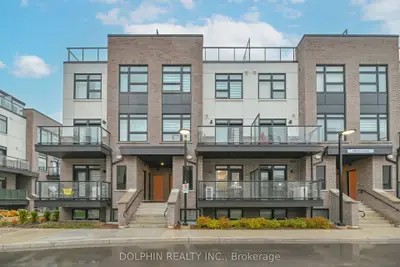 1589 Rose Way 106, Milton, On L9e 1n4