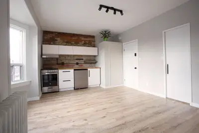 Store W Apt/Office in Toronto