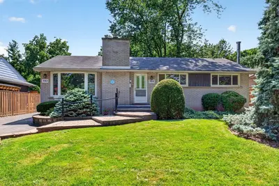 392 Henderson Road, Burlington, On L7l 2p8