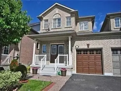 Semi-Detached in Mississauga