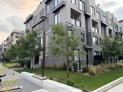 Condo Townhouse in Mississauga