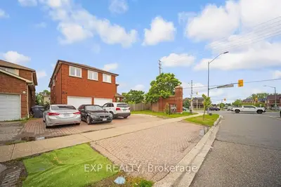 692 Huntington Ridge Drive, Mississauga, On L5r 1z5
