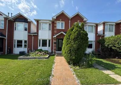 Att/Row/Townhouse in Oakville