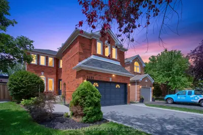 2153 Oak Bliss Crescent, Oakville, On L6m 3k2