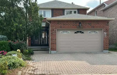 3546 Italia Crescent, Mississauga, On L5b 3t6