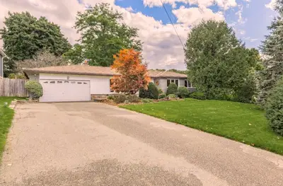 26 Marion Street, Caledon, On L7c 1k8