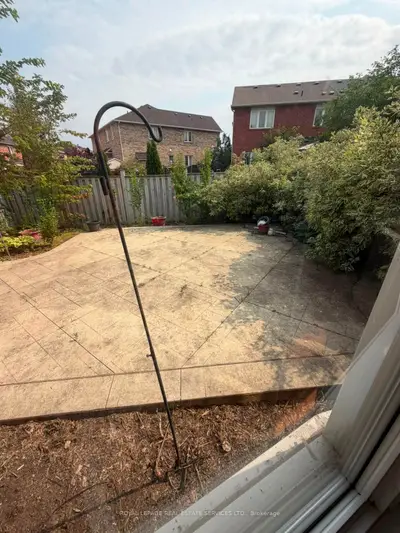 Detached in Milton