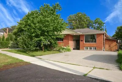 Detached in Toronto