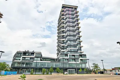 Condo Apartment in Oakville