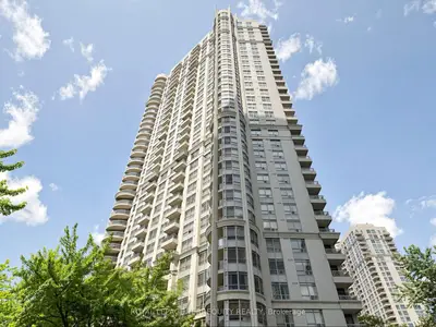 Condo Apartment in Mississauga