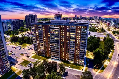 15 Kensington Road E 1901, Brampton, On L6t 3w2