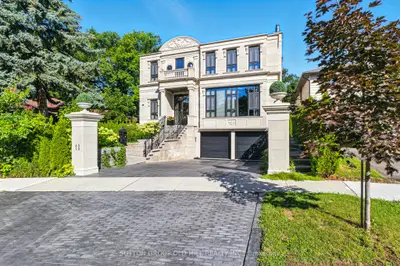 10 Hillavon Drive, Toronto, On M9b 2p5