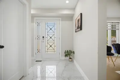 96 Bonham Boulevard, Mississauga, On L5m 1c7