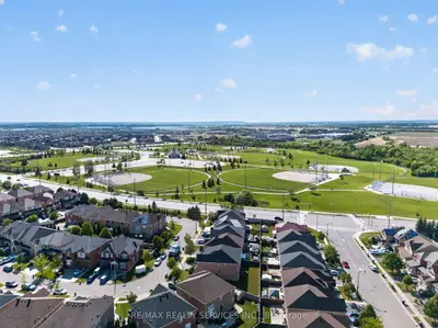 58 Quailvalley Drive, Brampton, On L6r 0n4