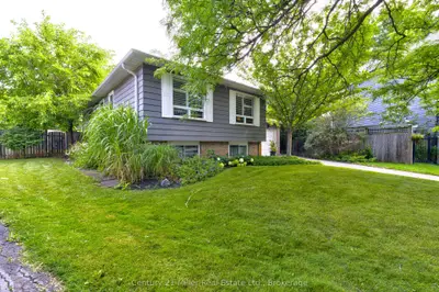 2225 Wyandotte Drive, Oakville, On L6l 2t4