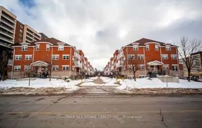 Condo Townhouse in Toronto