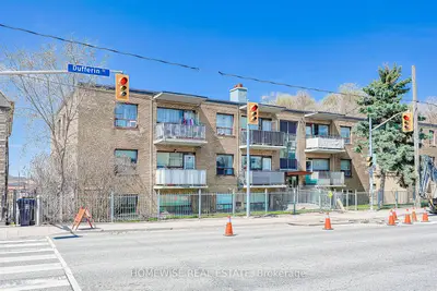 2204 Dufferin Street 107, Toronto, On M6e 3r8