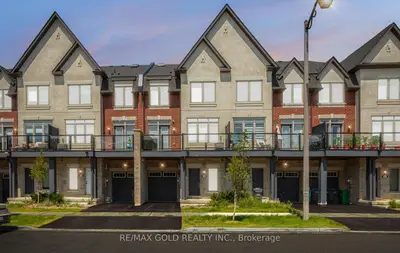 Att/Row/Townhouse in Caledon
