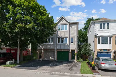 Semi-Detached in Mississauga