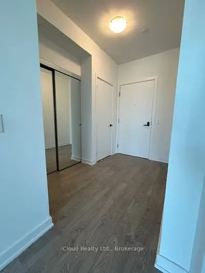 220 Missinnihe Way 1401, Mississauga, On L5h 0a9