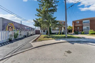 81 Hagar Avenue, Toronto, On M6n 3v3