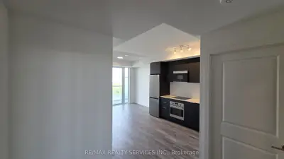 Condo Apartment in Brampton