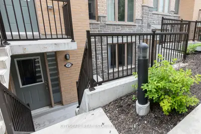 Condo Townhouse in Toronto