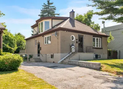 52 Briarwood Avenue, Mississauga, On L5g 3n6