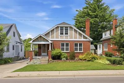 2153 Caroline Street, Burlington, On L7r 1l7