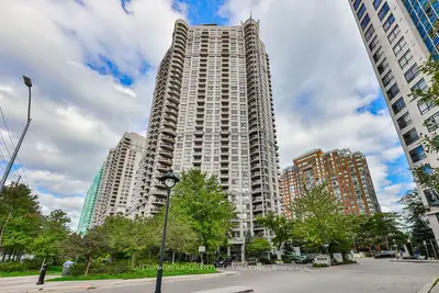Condo Apartment in Mississauga