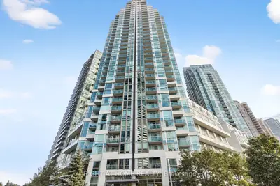 Condo Apartment in Mississauga